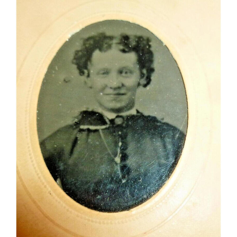 Antique Tin Type Photo Smiling Young Lady